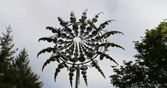 AeroWhirl - Kinetischer Windspinner für draußen