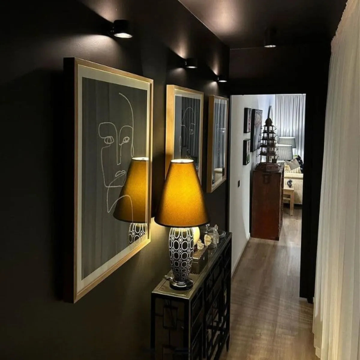 Cordless LED Wall Light with 360° Rotating Head