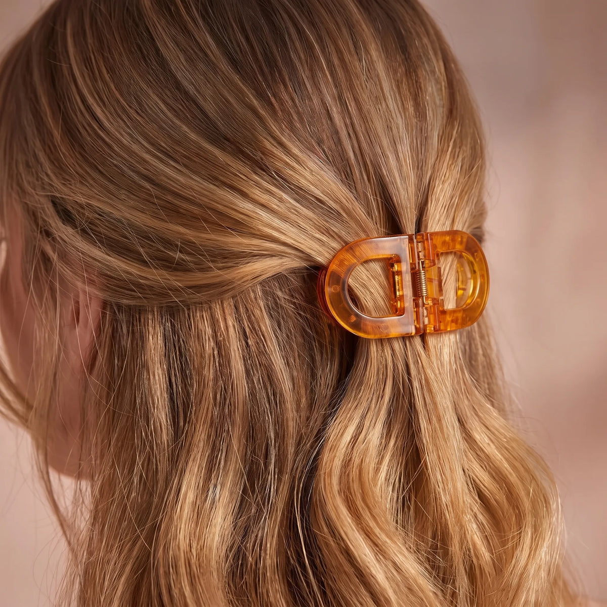Flat Grip Magnetic Hair Clip with Comfortable Secure Hold