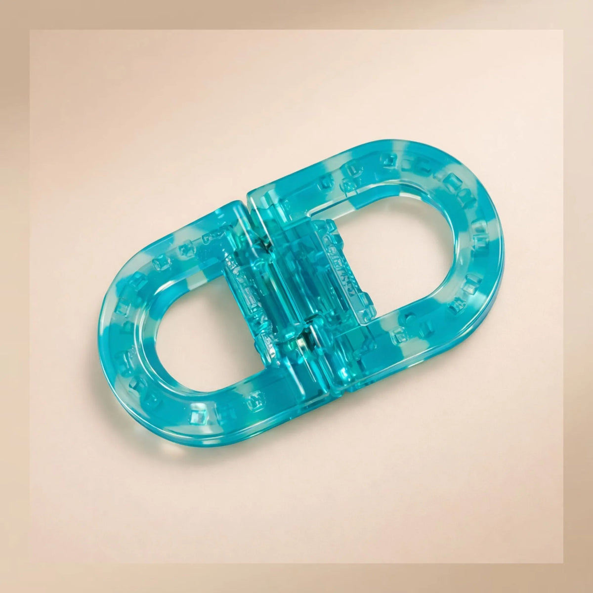 Flat Grip Magnetic Hair Clip with Comfortable Secure Hold