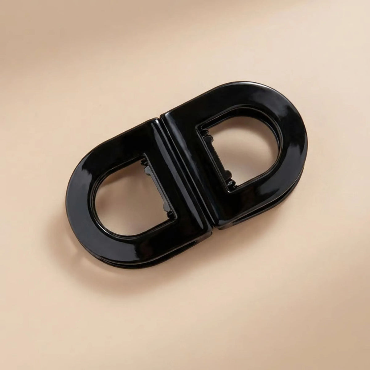 Flat Grip Magnetic Hair Clip with Comfortable Secure Hold