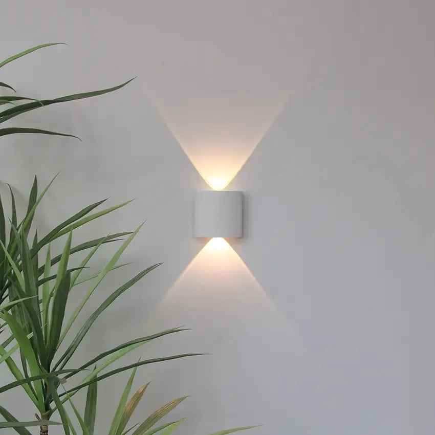 Indoor and Outdoor Wall Light with IP65 Protection