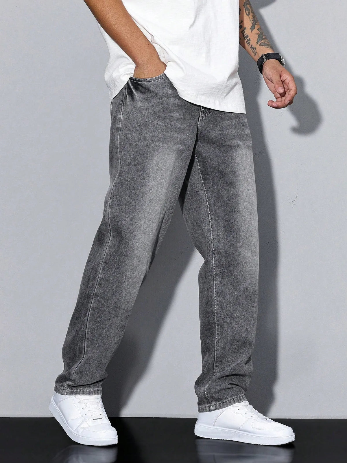 Men's Baggy Jeans with Loose Fit and Pockets