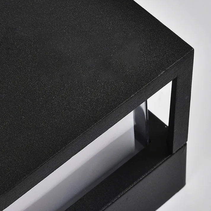 Modern LED Outdoor Garden Wall Light with Weatherproof Housing