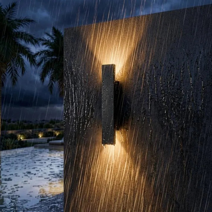 Outdoor Up and Down LED Wall Light with Weatherproof Housing