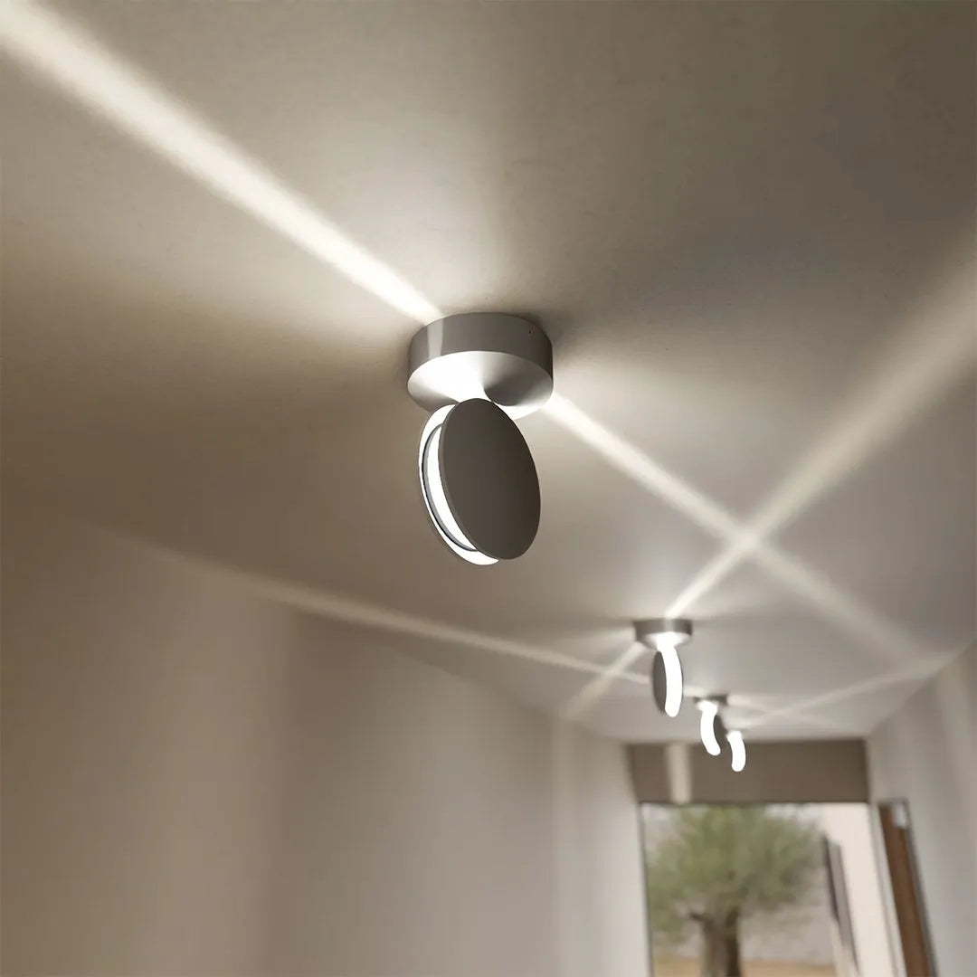 Rotating LED Wall Lamp with Square Light Beam