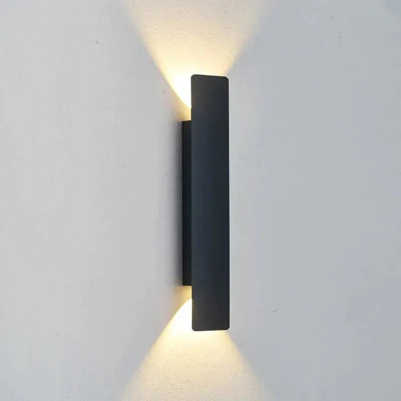 Weatherproof Aluminum LED Outdoor Wall Light