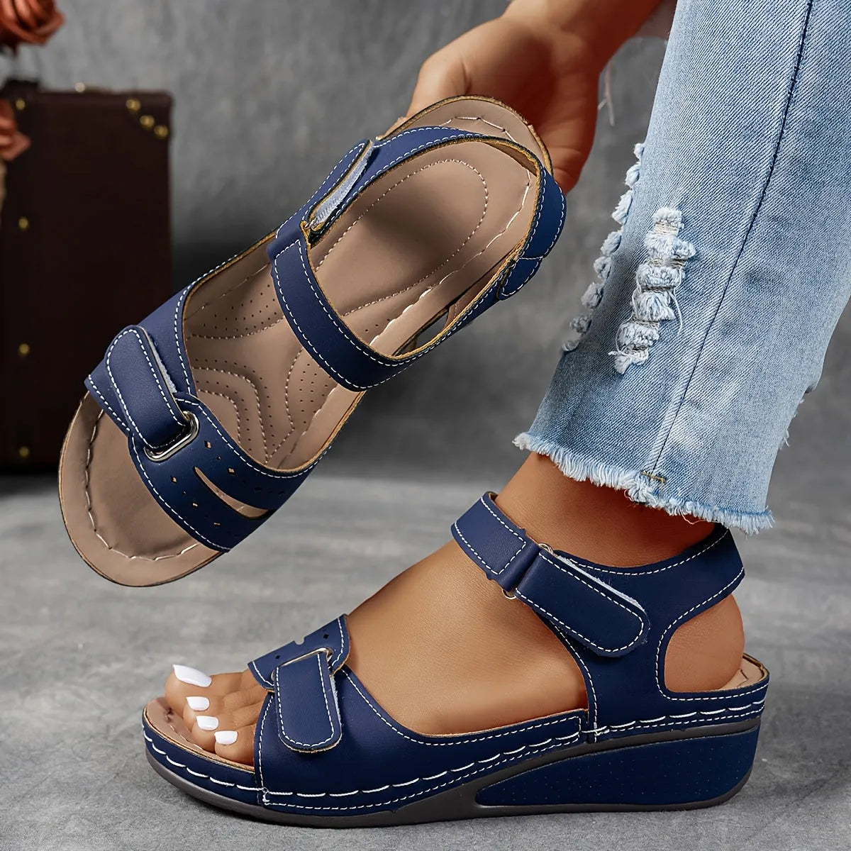 Women's Comfortable Ergonomic Sandals with Adjustable Straps