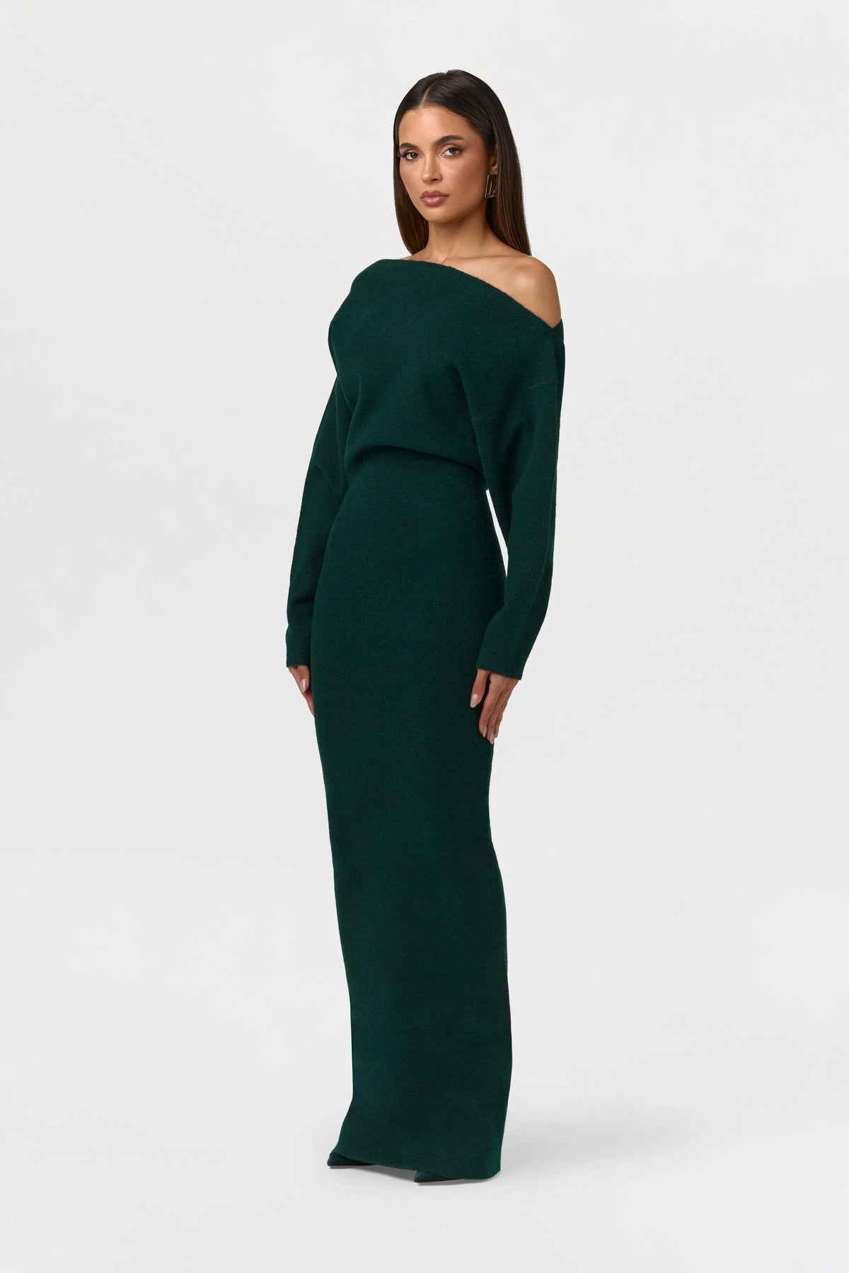 Women's Elegant Knit Maxi Dress with Off-Shoulder Neckline