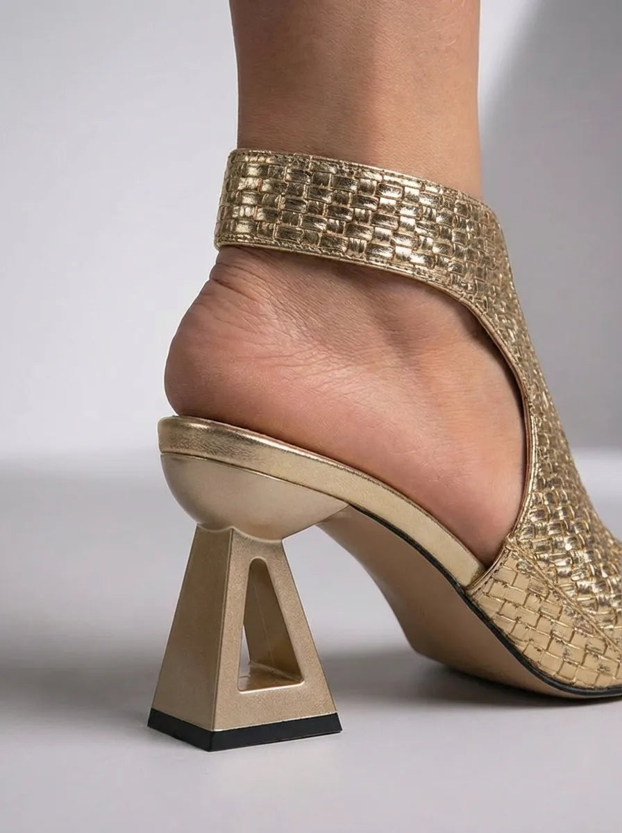 Women's Elegant Woven Open-Toe Sandals with Sculpted Heel