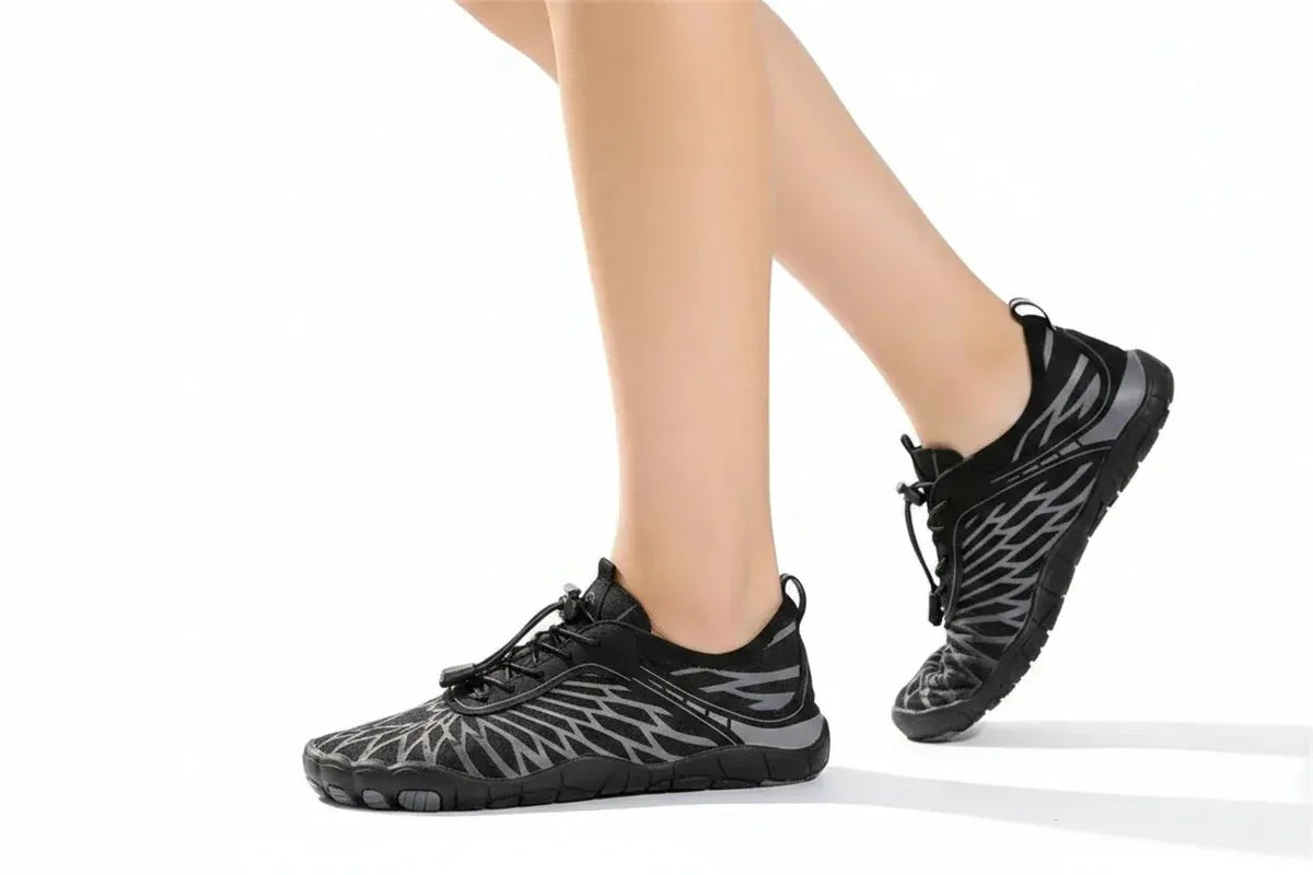 Women's Lightweight Breathable Barefoot Shoes with Wide Toe Box