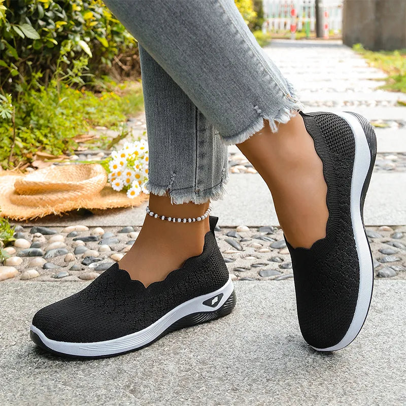 Women's Lightweight Breathable Walking Shoes with Cushioned Insole