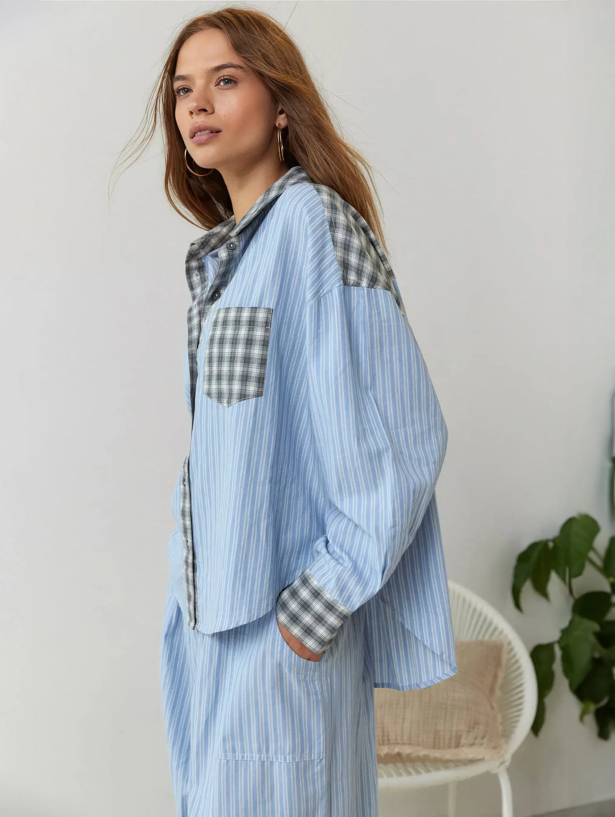 Women's Pyjama Set with Button-Down Shirt and Elastic Waist