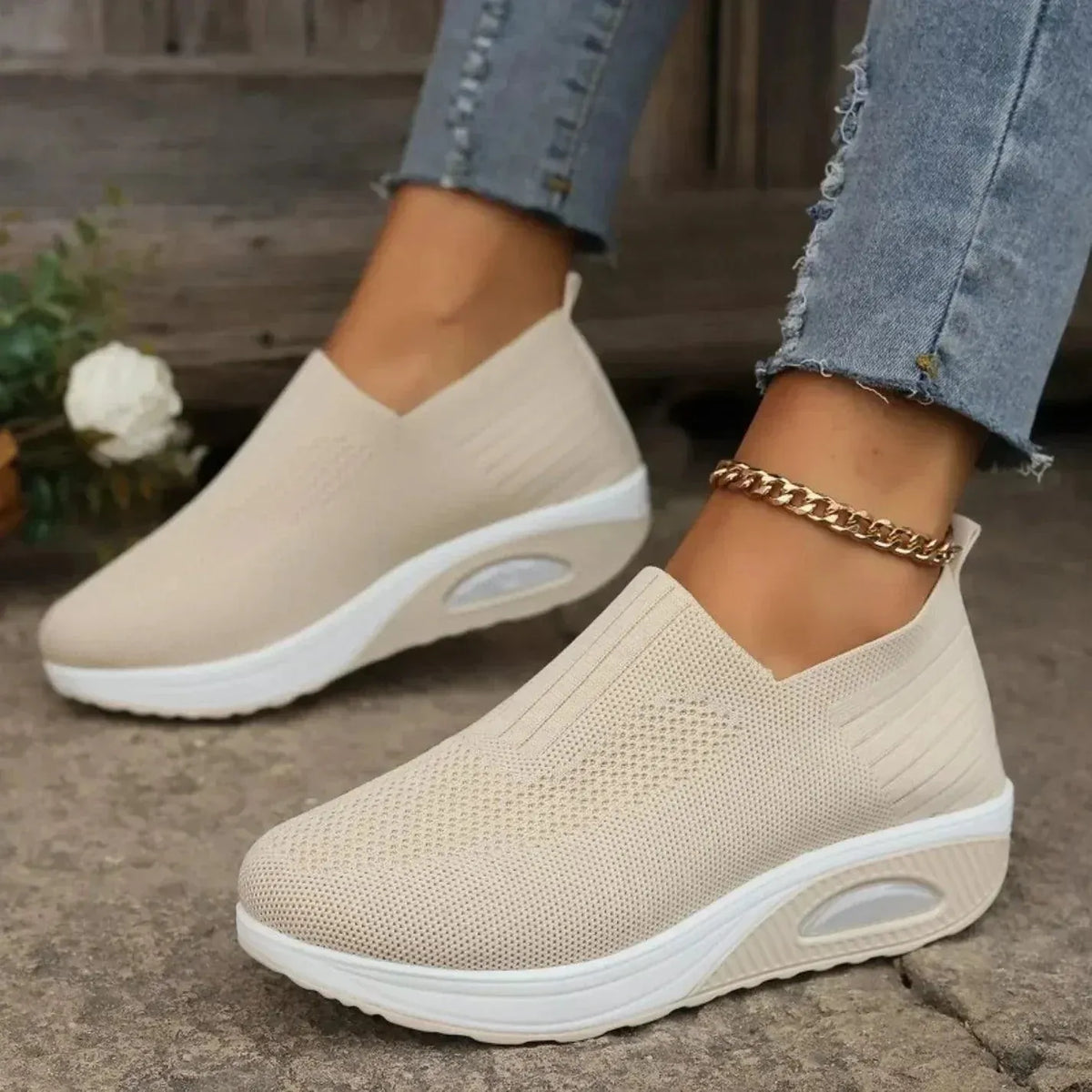 Women's Slip-On Breathable Lightweight Sneakers