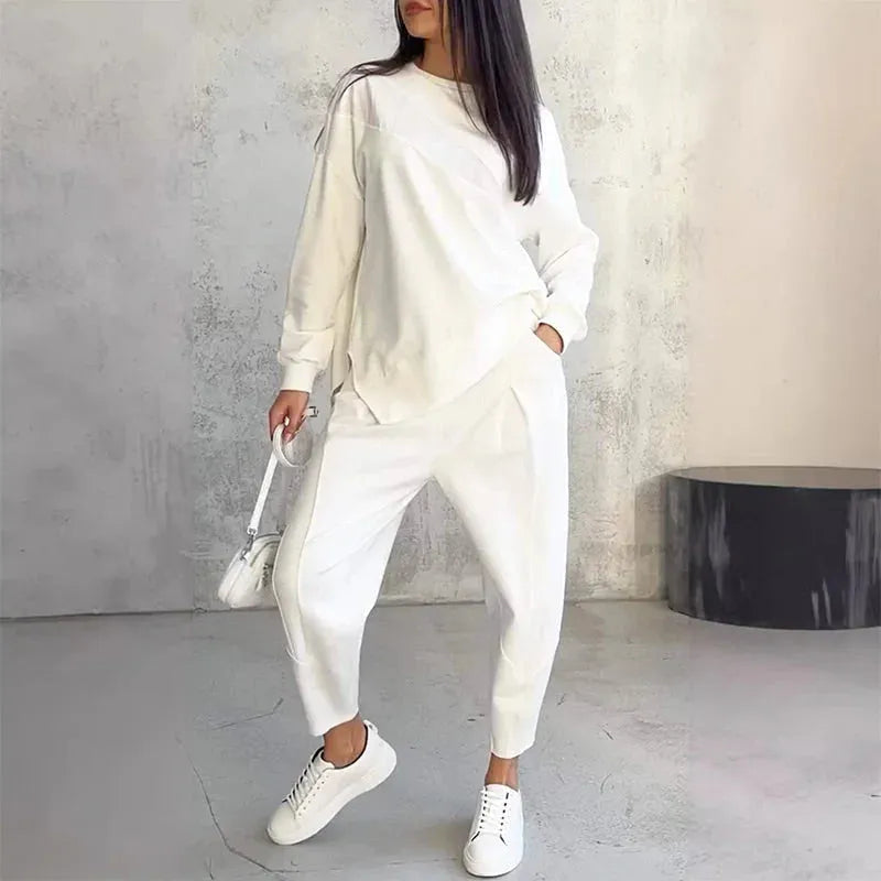 Women's Two-Piece Loose Sweater and Joggers Set
