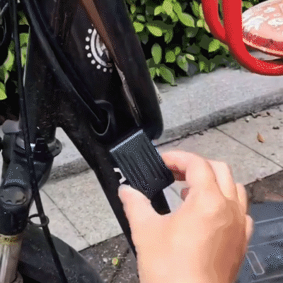 GeoPulse - Kompakter magnetischer GPS-Tracker für Fahrzeuge