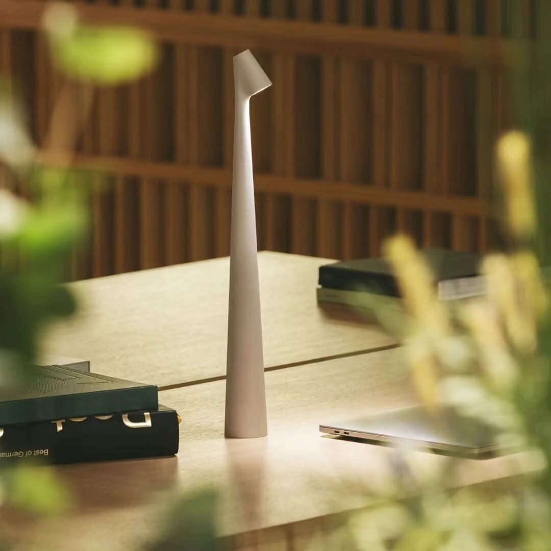 Slenderis - Moderne kabellose Tischlampe
