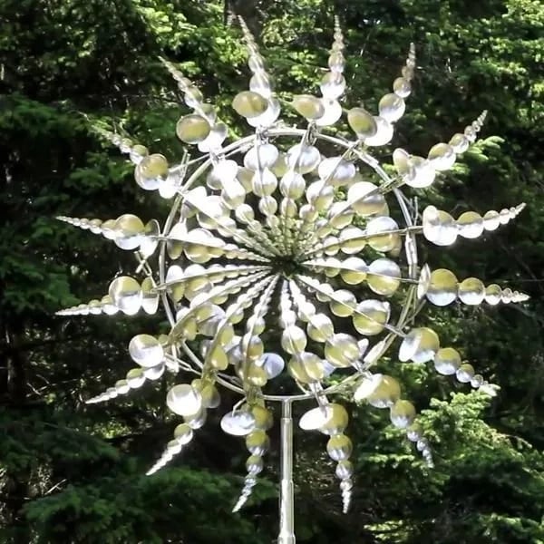AeroWhirl - Kinetischer Windspinner für draußen