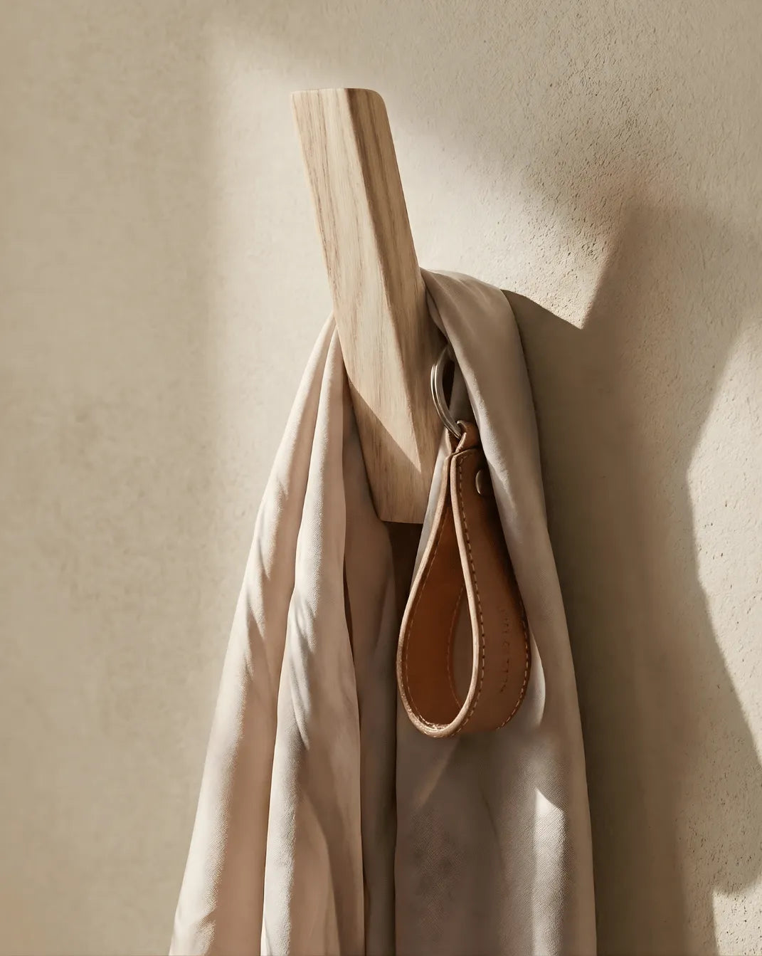 4-Piece Wooden Wall Hook Set for Entryway and Bathroom