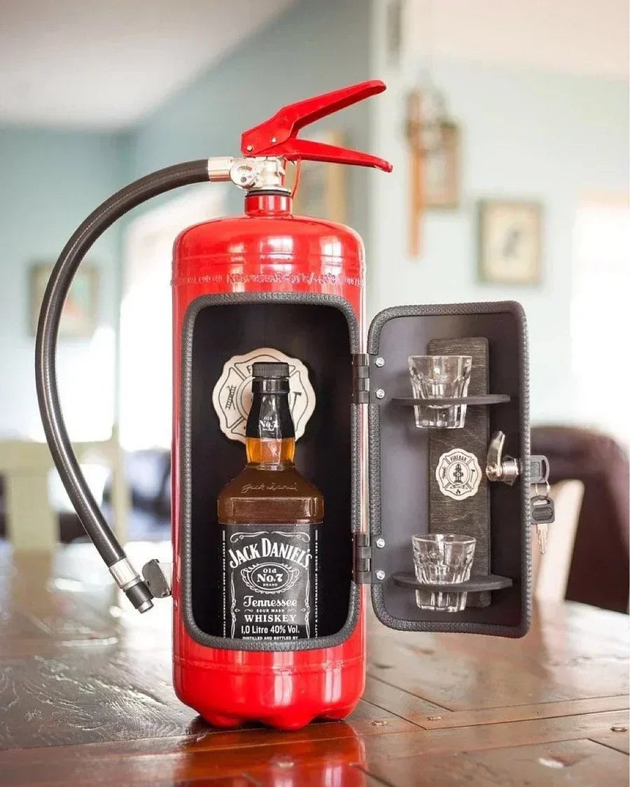 ExtinguBar - Abschließbarer Likörschrank in Feuerlöscherform