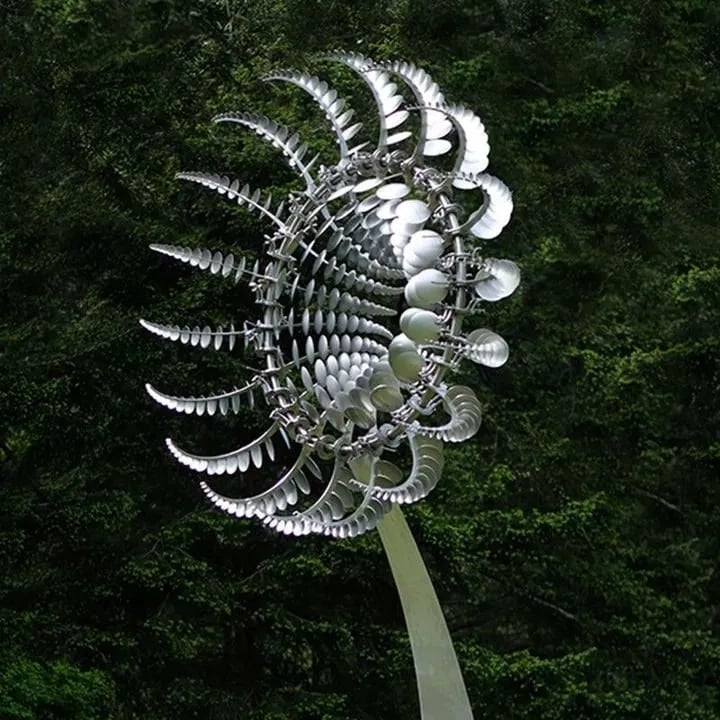 AeroWhirl - Kinetischer Windspinner für draußen