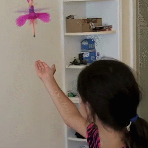 FloatPixie - Fliegendes Feenspielzeug mit Handsteuerung