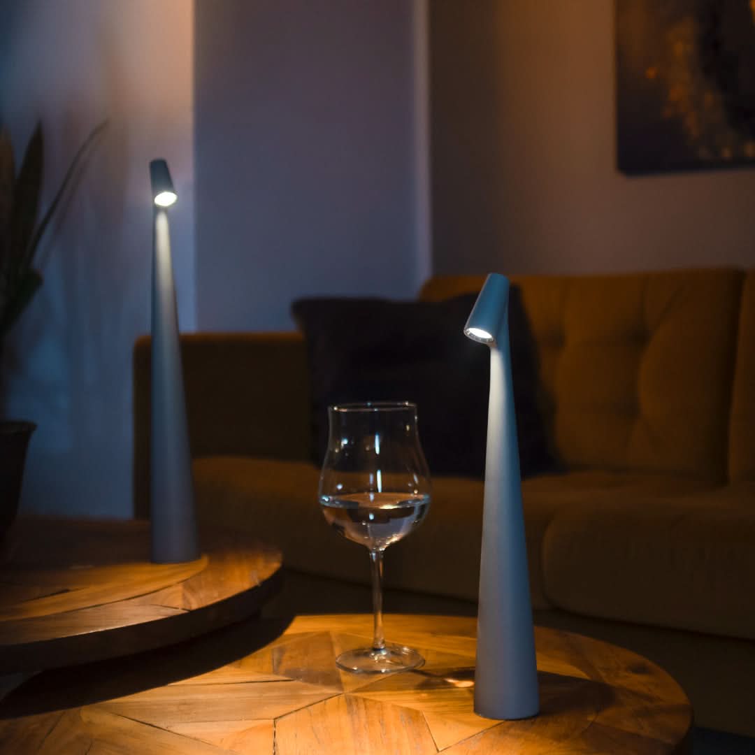 Slenderis - Moderne kabellose Tischlampe