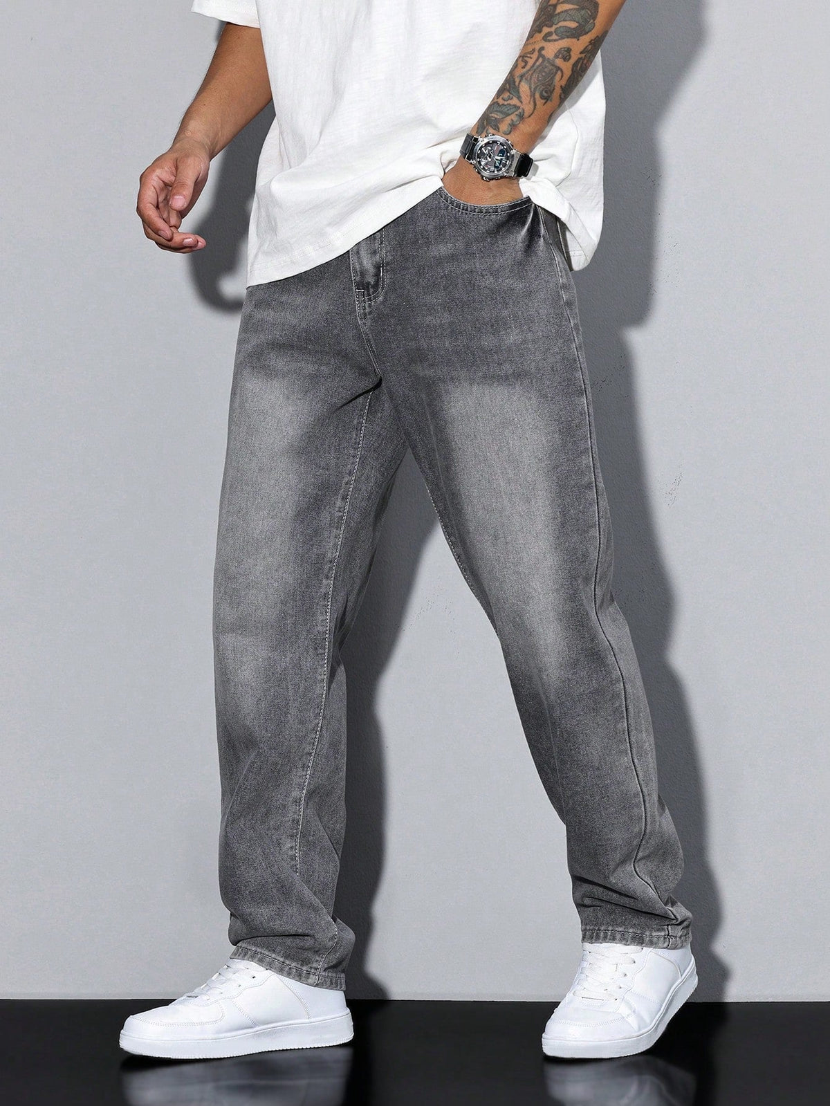 Relaxed Fit Wide Leg Denim Jeans