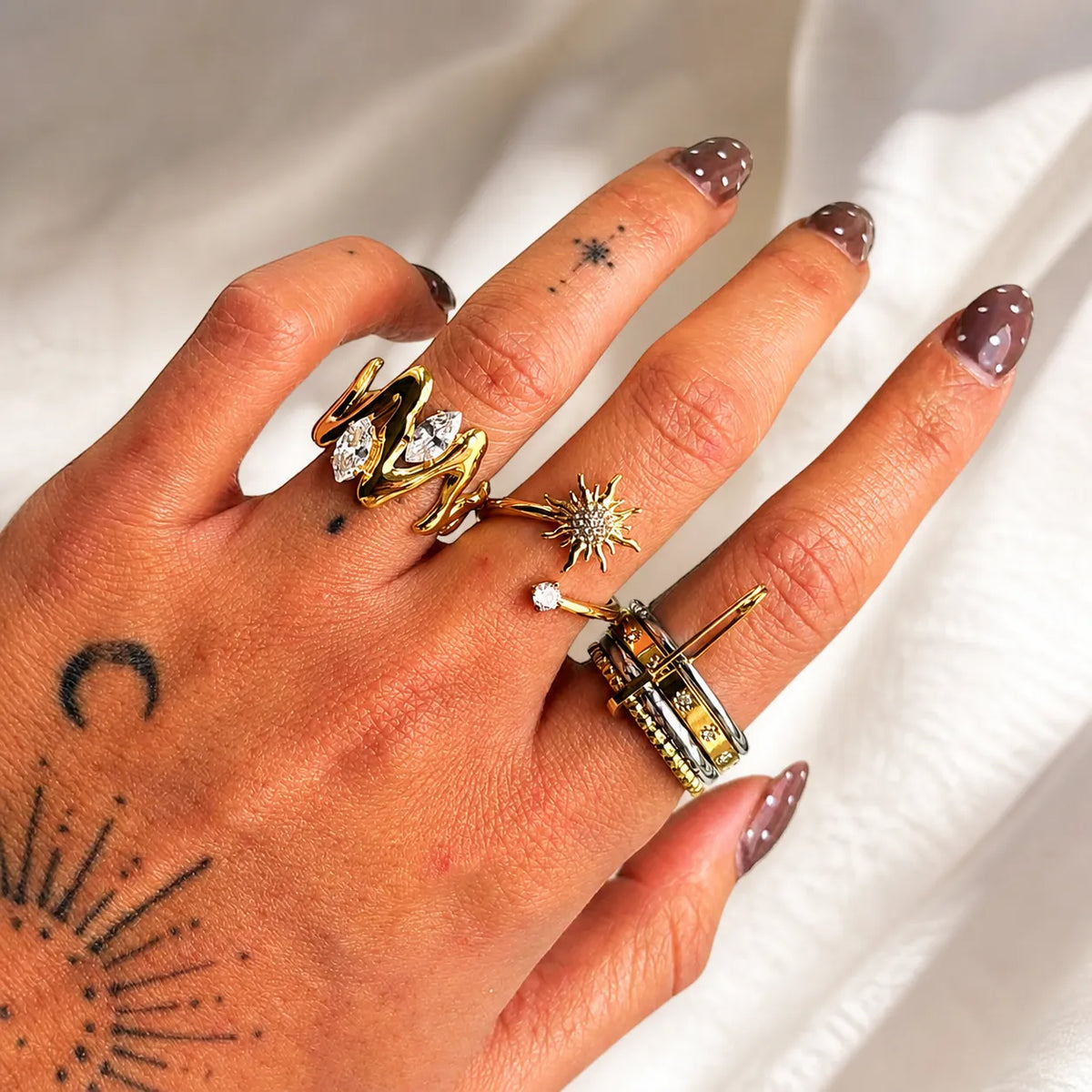 Adjustable Swirl Ring with Sculptural Wavy Pattern and Sparkle