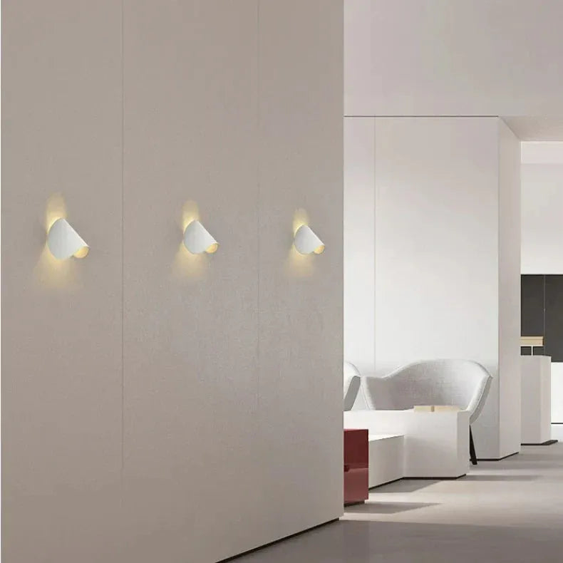 Adjustable Up and Down LED Wall Lamp with Warm Light