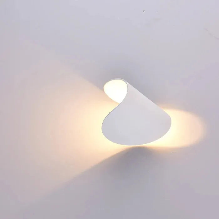 Adjustable Up and Down LED Wall Lamp with Warm Light