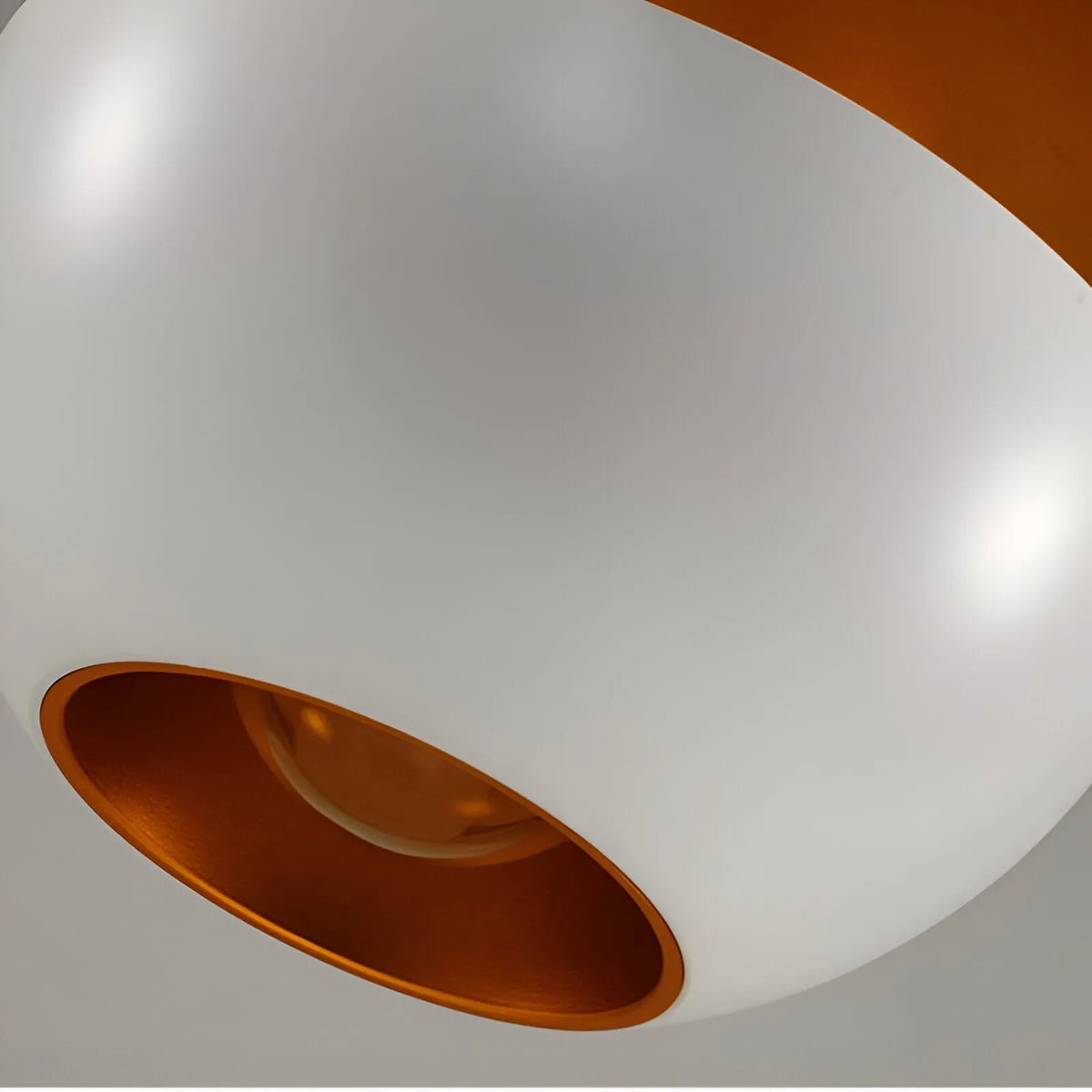 Artistic Apple-Shaped Pendant Light with Adjustable Cable