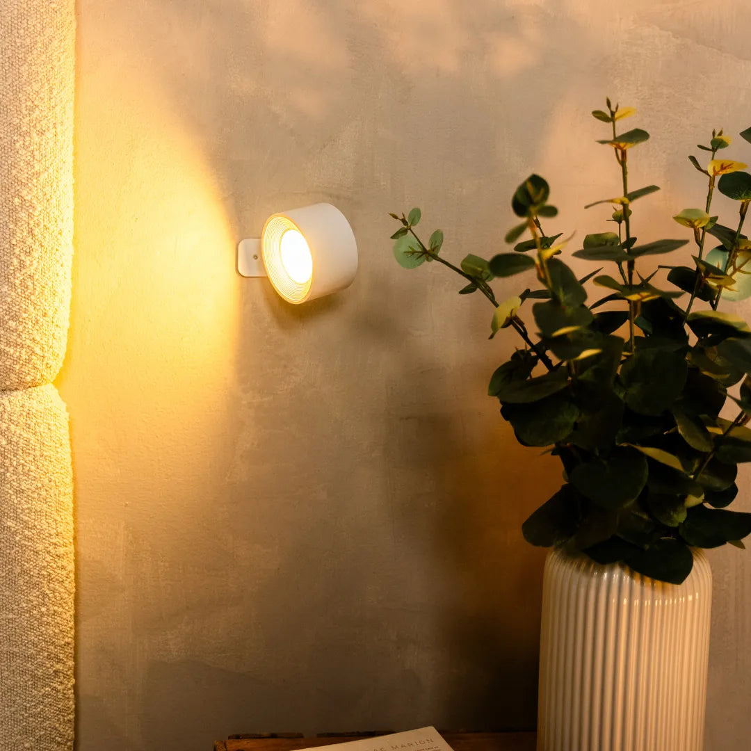 Cordless LED Wall Lamp with 360° Rotation and Touch Control