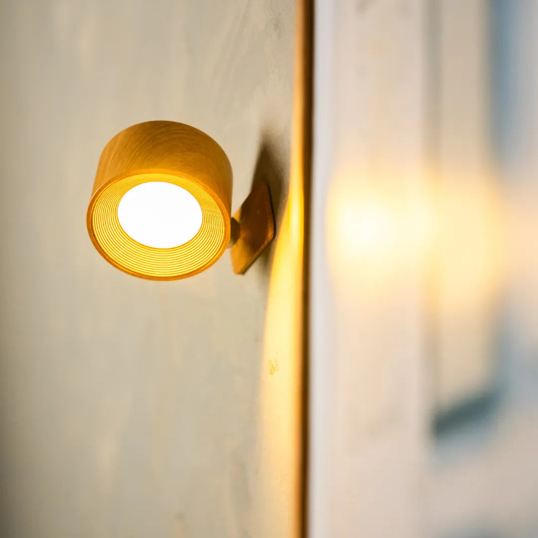 Cordless LED Wall Lamp with 360° Rotation and Touch Control