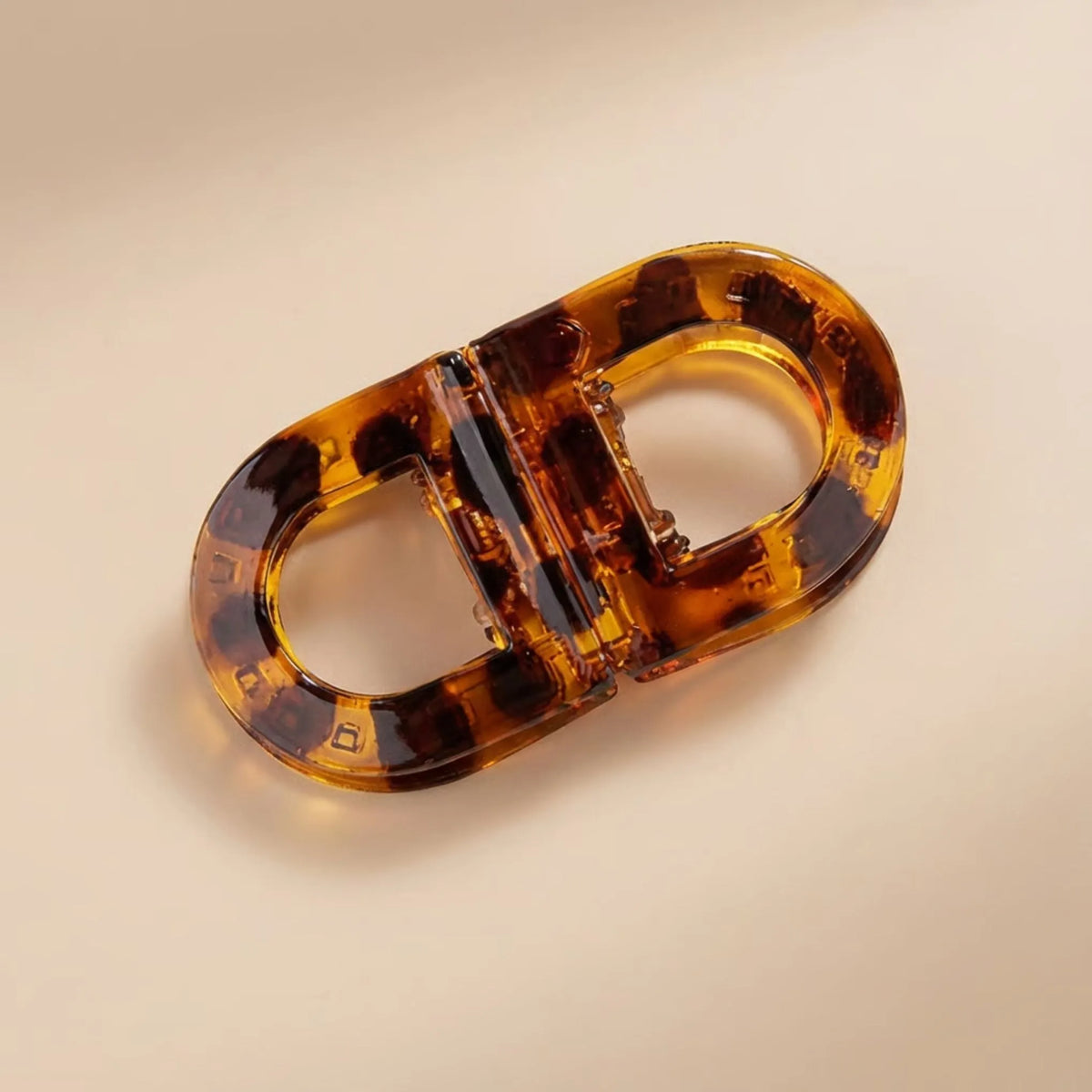 Flat Grip Magnetic Hair Clip with Comfortable Secure Hold