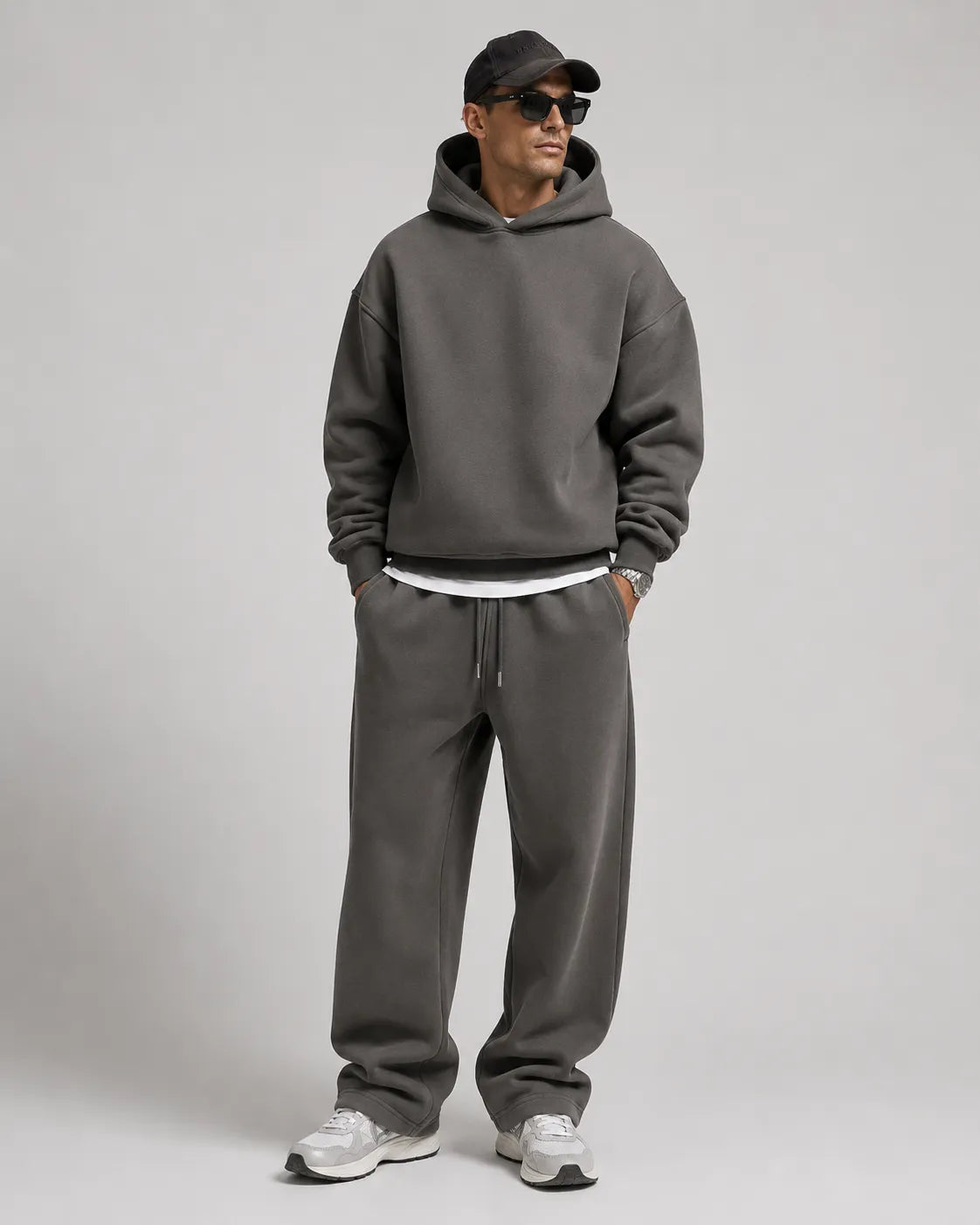 Men's Hoodie and Sweatpants Set with Relaxed Fit
