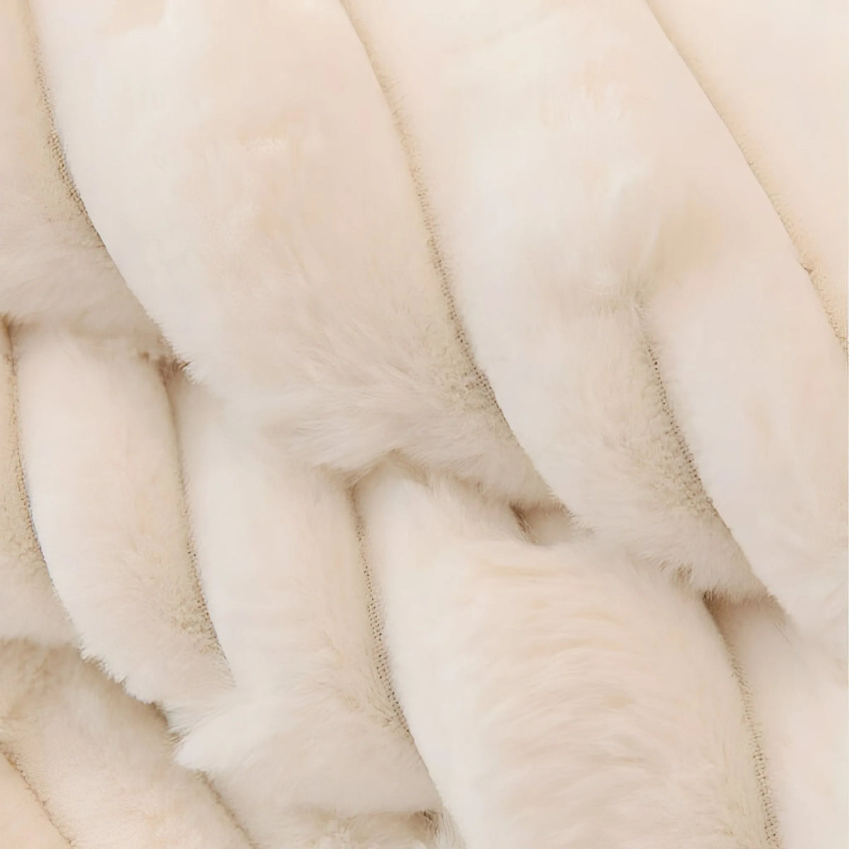 Non-Slip Plush Pet Couch Cover with Protective Mat