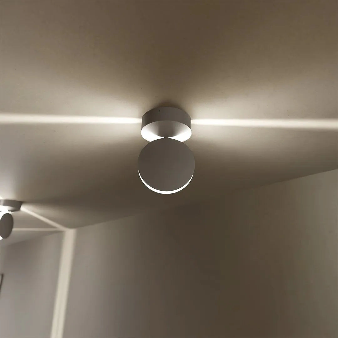 Rotating LED Wall Lamp with Square Light Beam