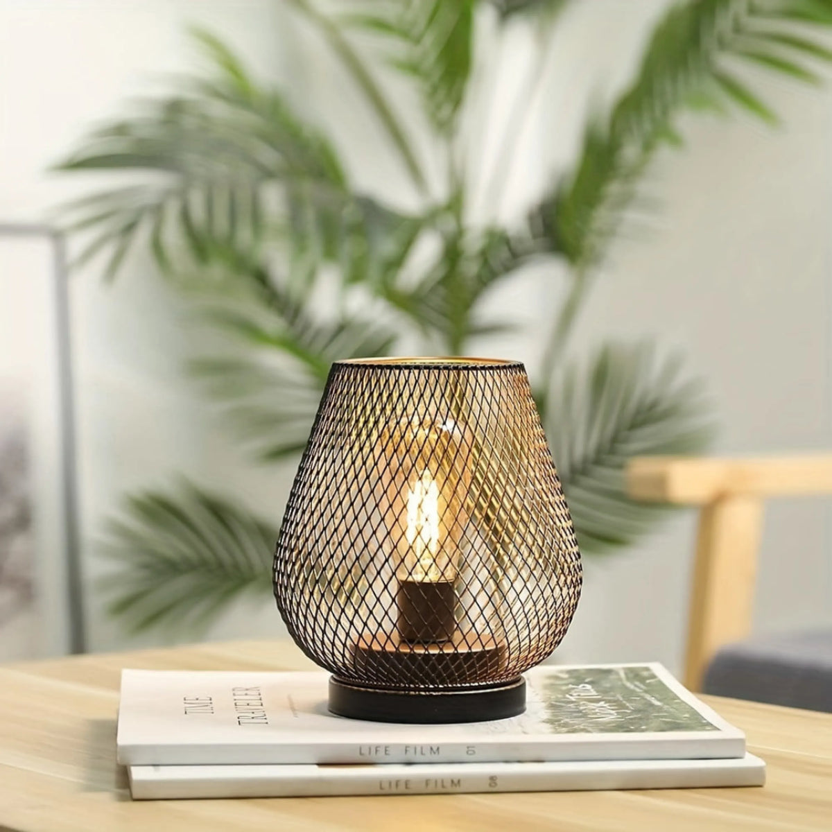 Wireless LED Lantern with Adjustable Brightness