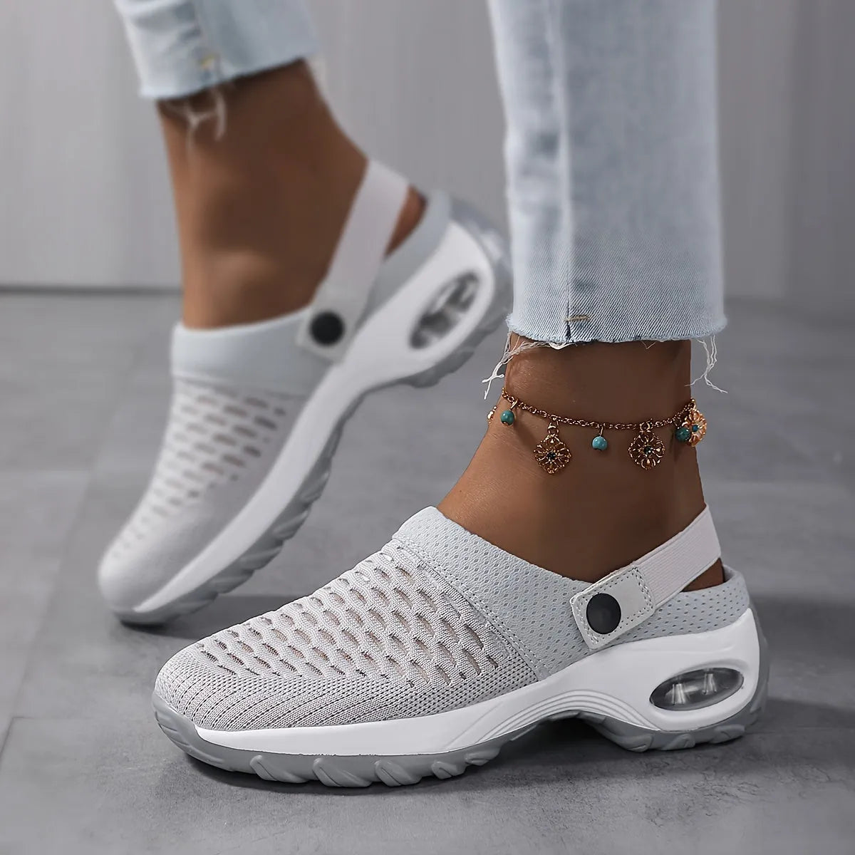 Women's Breathable Mesh Air Cushion Slip-On Clog Slippers