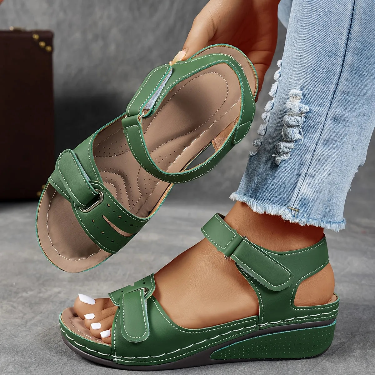 Women's Comfortable Ergonomic Sandals with Adjustable Straps