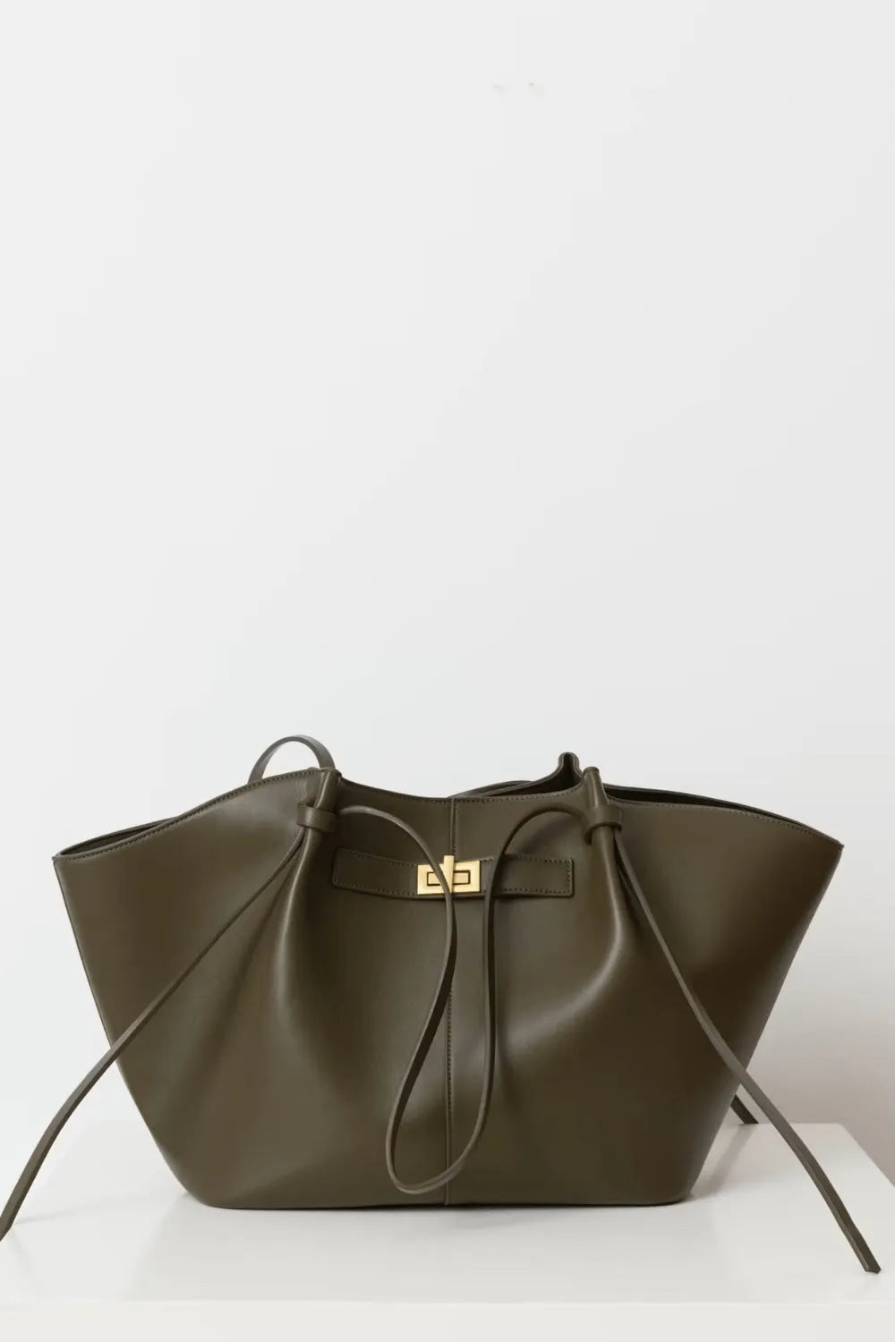 Women's Everyday Leather Tote Bag with Front Closure