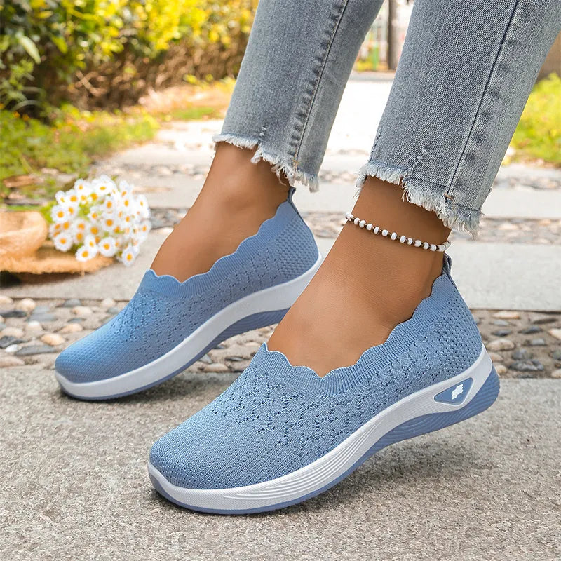 Women's Lightweight Breathable Walking Shoes with Cushioned Insole