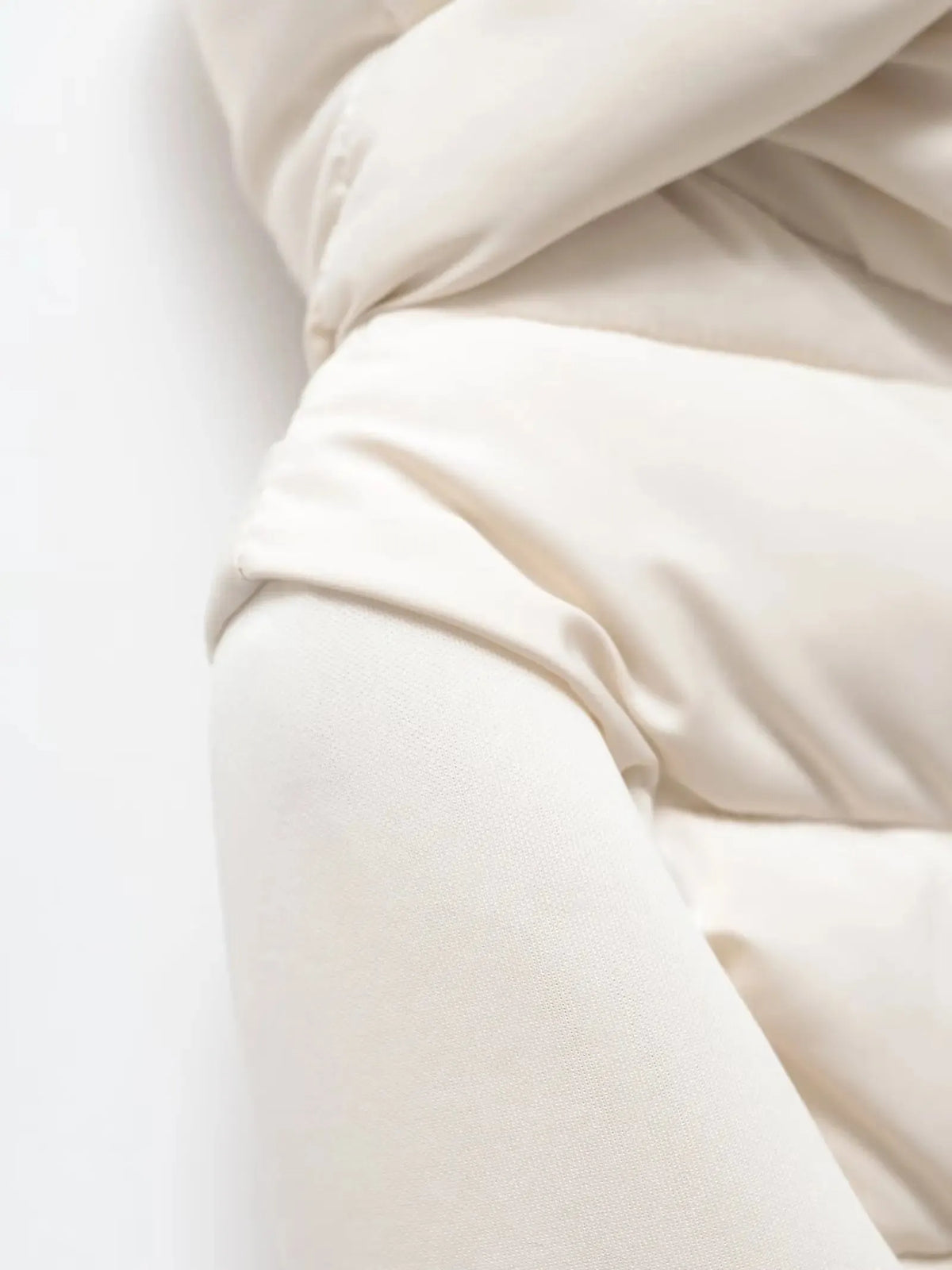 Women's Lightweight Padded Winter Jacket with Hood and Hidden Pockets