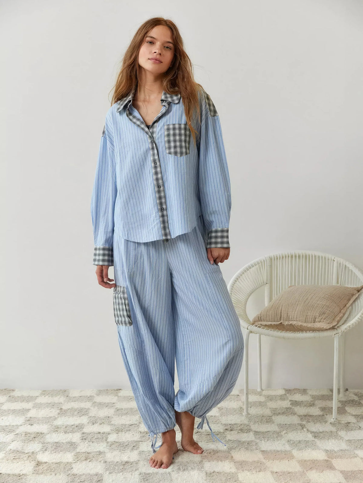 Women's Pyjama Set with Button-Down Shirt and Elastic Waist