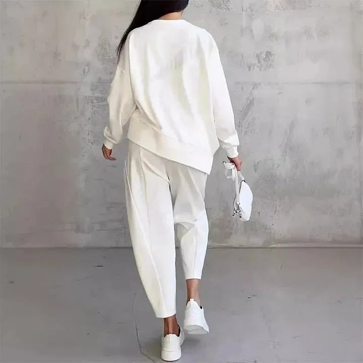 Women's Two-Piece Loose Sweater and Joggers Set