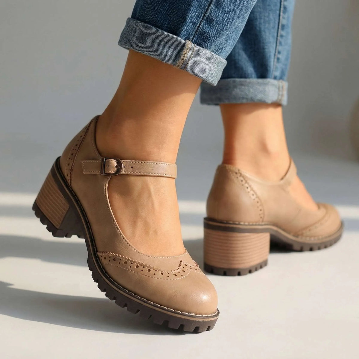 Women's Vintage Mary Jane Shoes with Adjustable Strap