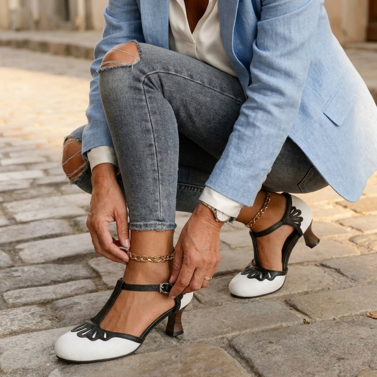Women's Vintage T-Strap Pumps with Mid Block Heel